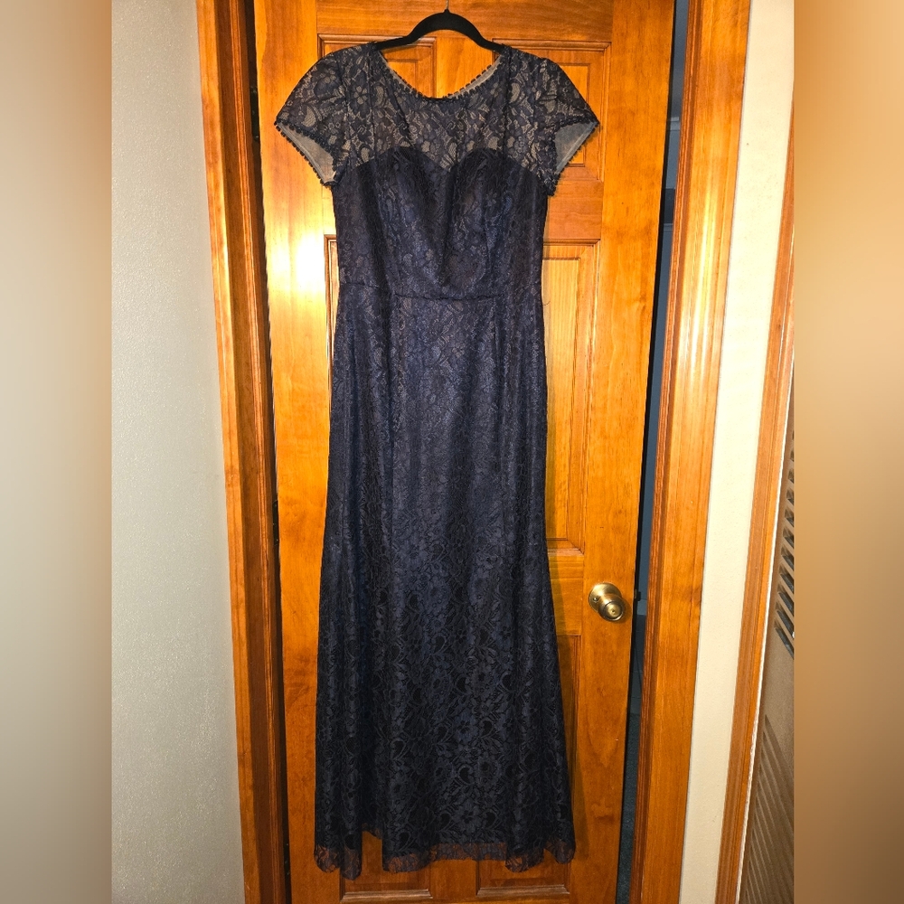 Elegant Navy Lace Dress